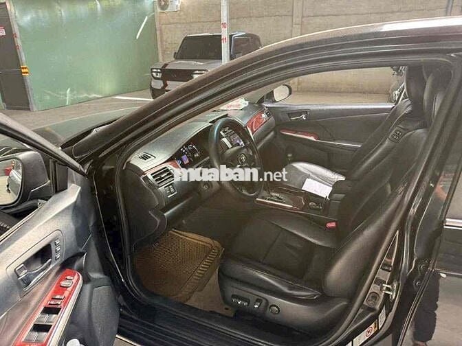 Toyota Camry 2.5Q 2013 màu đen