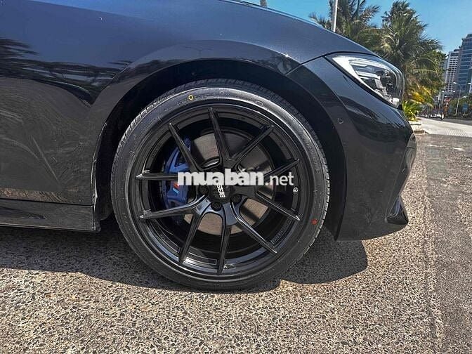 BMW 330i 2020 Đen 89,999 km