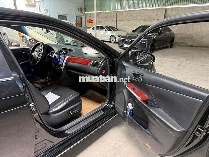 Toyota Camry 2.5Q 2013 màu đen