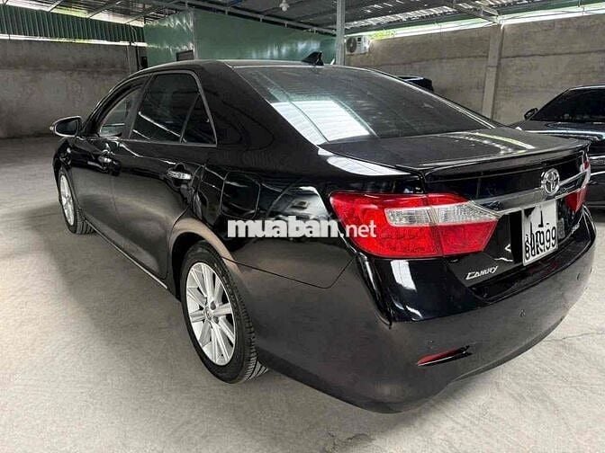 Toyota Camry 2.5Q 2013 màu đen