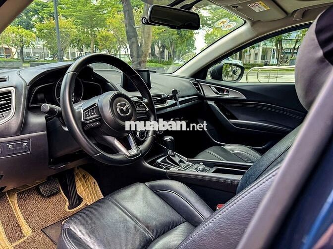 Mazda Mazda3 1.5 Luxury 2020 Đen 25.000 km