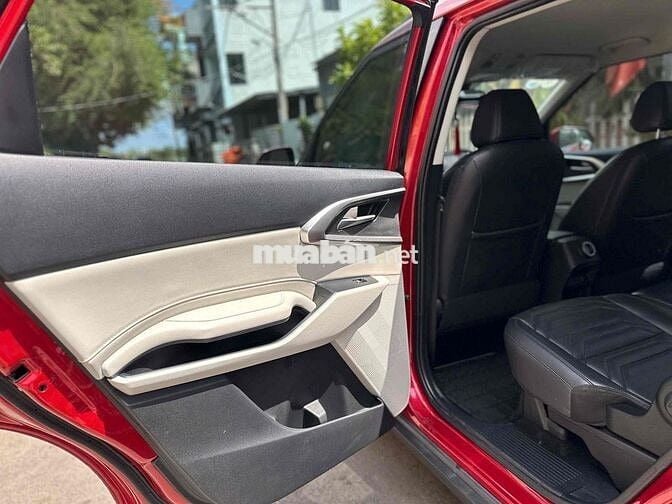 Kia Carens Luxury 2025 Màu đỏ