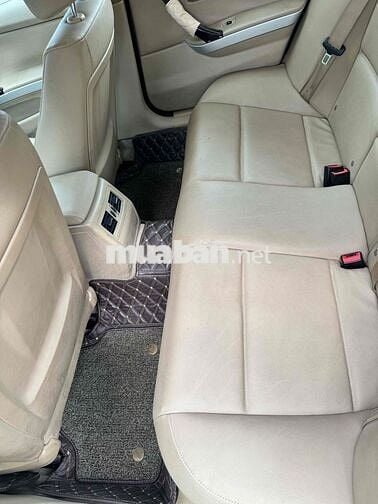 BMW 320i model 2010 Vàng cát