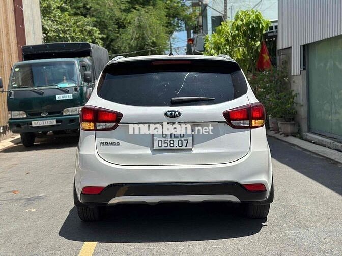 Kia Rondo 2018 Trắng Số tự động