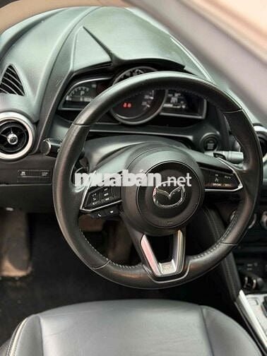 Mazda Mazda 2 Luxubu 2020 Trắng Tự động 61.000 Km