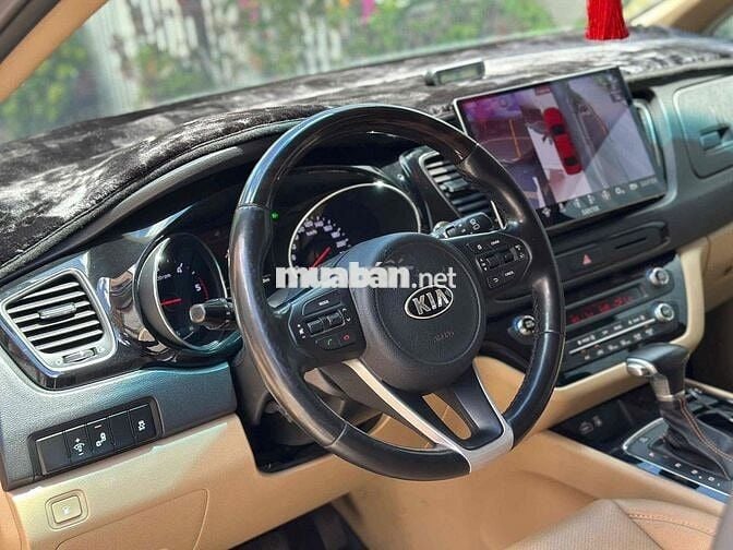 Kia Sedona Bản Full máy dầu 2018 đỏ