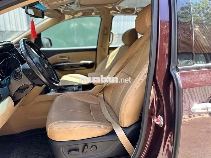 Kia Sedona Bản Full máy dầu 2018 đỏ