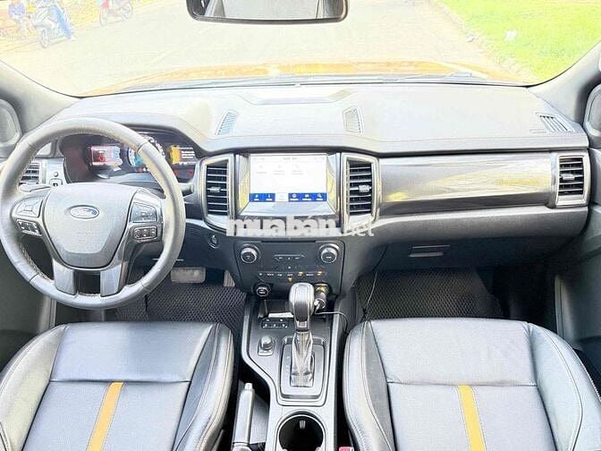 Ford Ranger Wildtrak Biturbo 2021 Cam 2 vạn km/năm
