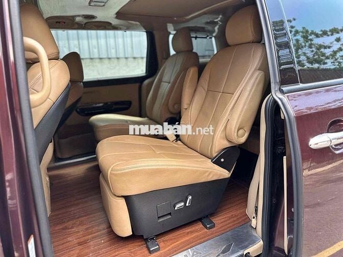 Kia Sedona Bản Full máy dầu 2018 đỏ