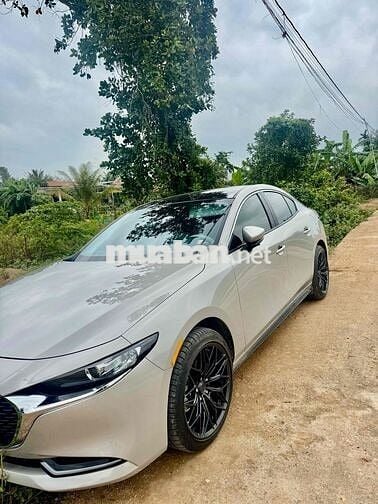 Mazda Mazda 3 2025 vàng ánh kim
