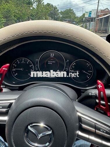 Mazda Mazda 3 2025 vàng ánh kim