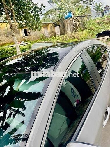 Mazda Mazda 3 2025 vàng ánh kim