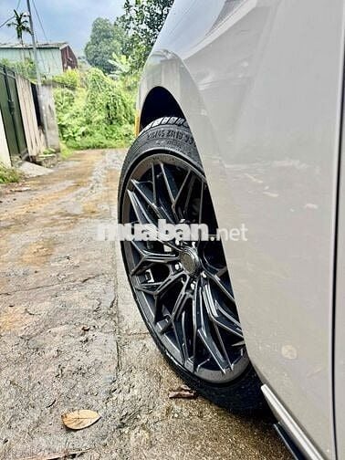 Mazda Mazda 3 2025 vàng ánh kim