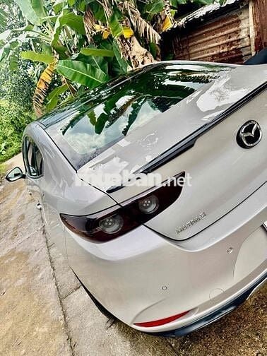 Mazda Mazda 3 2025 vàng ánh kim