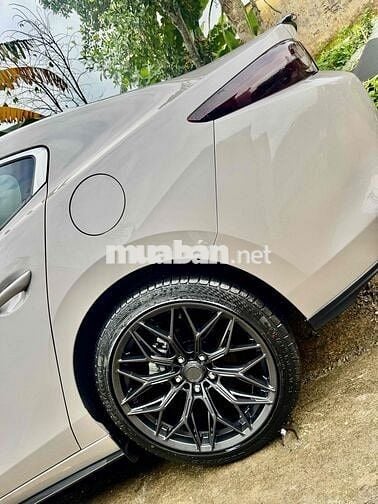 Mazda Mazda 3 2025 vàng ánh kim