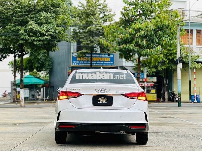 Hyundai Accent 2023 1.4 MT Base Trắng 45.000 km