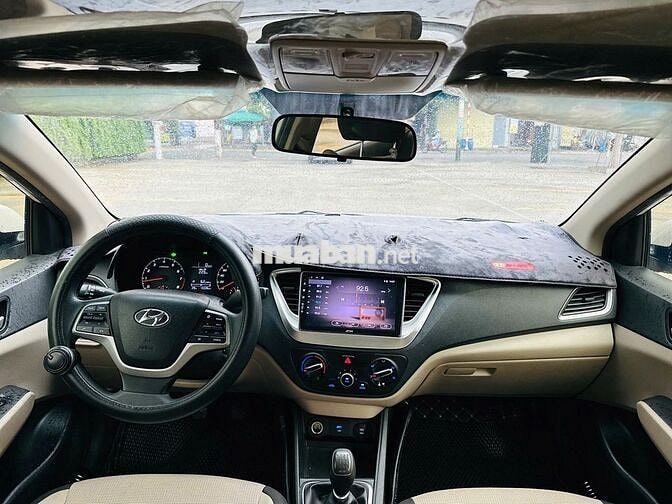 Hyundai Accent 2023 1.4 MT Base Trắng 45.000 km