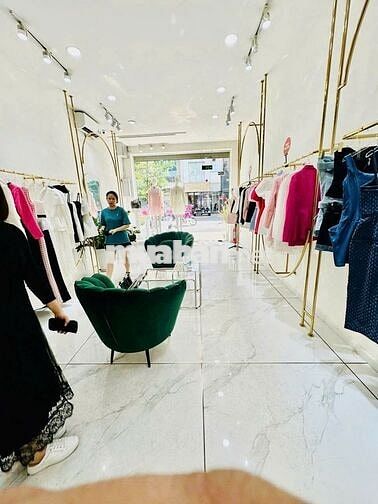GIÁ CHỈ 70TR MẶT TIỀN VÕ VĂN TẦN TRUNG TÂM QUẬN 3