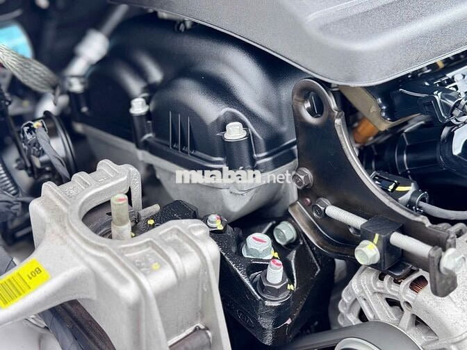 Hyundai Elantra 2023 1.6 AT đặc biệt Trắng