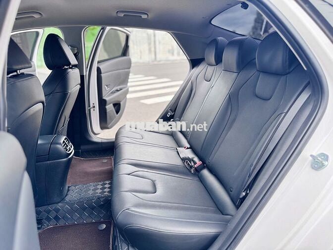 Hyundai Elantra 2023 1.6 AT đặc biệt Trắng