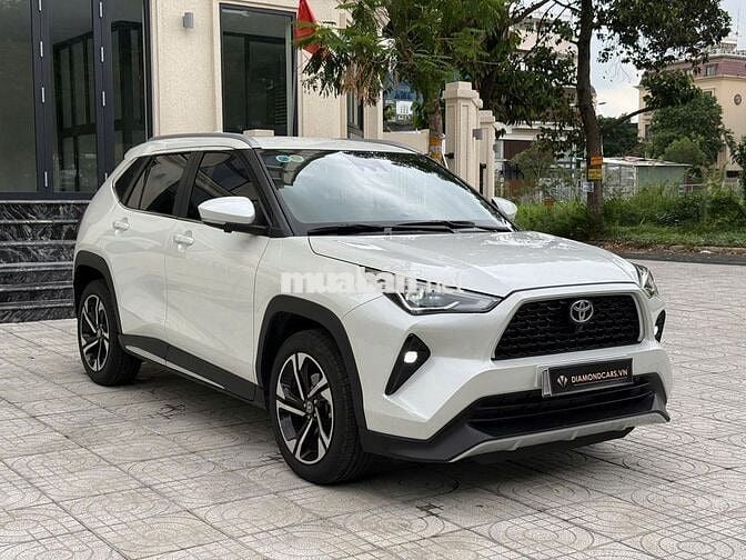 Toyota Yaris Cross 1.5L Trắng 5.000km