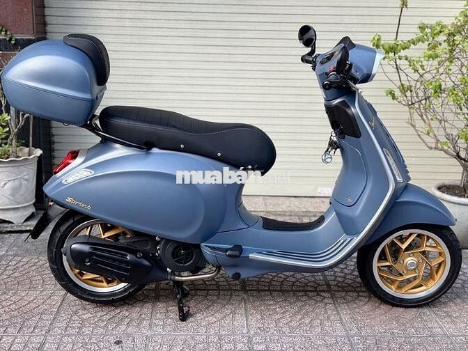 Vespa Sprint Officina 8 Limited Xám 10km MH426.20