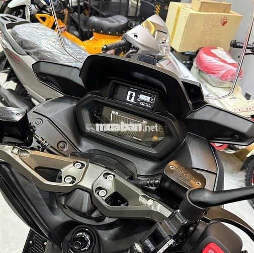 Yamaha X-max 300 2023 BSTP