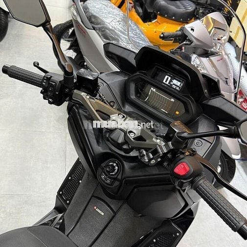 Yamaha X-max 300 2023 BSTP
