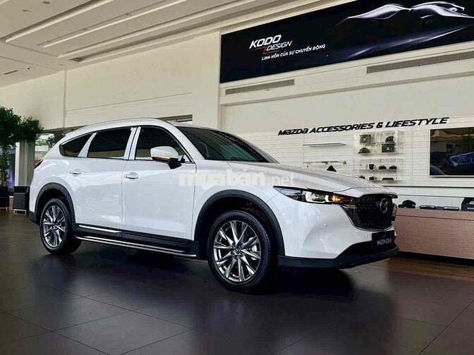 Mazda CX-8 Tặng Bảo hiểm vật chất, giảm giá sâu