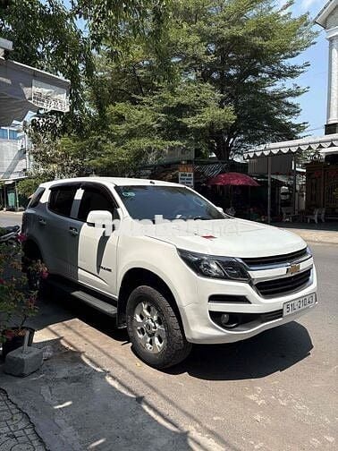 Chevrolet Trailblazer LT Trắng 7 chỗ Số tự động