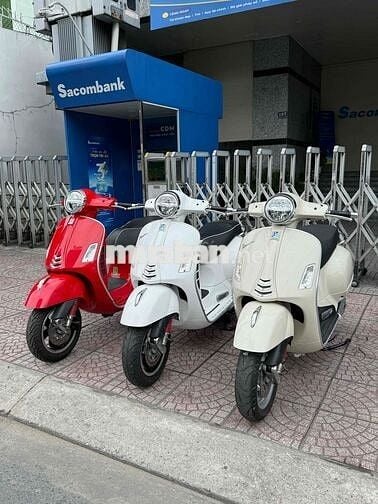 Piaggio Vespa GTS 125 2021 mẫu mới Led chính chủ