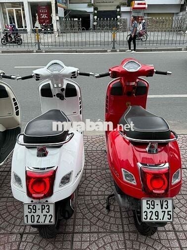 Piaggio Vespa GTS 125 2021 mẫu mới Led chính chủ