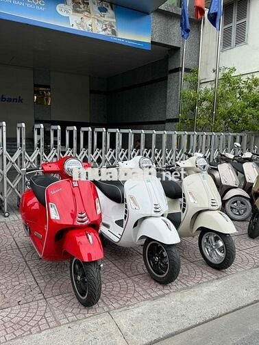 Piaggio Vespa GTS 125 2021 mẫu mới Led chính chủ