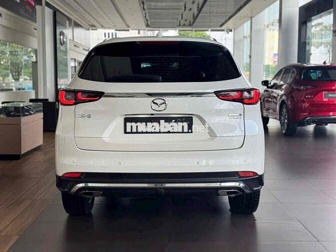 Mazda CX-8 Tặng Bảo hiểm vật chất, giảm giá sâu