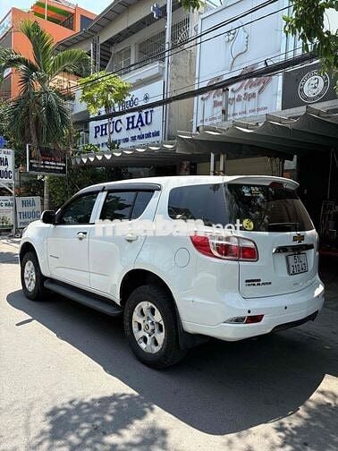 Chevrolet Trailblazer LT Trắng 7 chỗ Số tự động