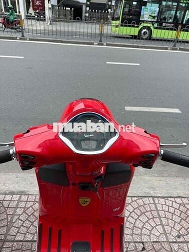 Piaggio Vespa GTS 125 2021 mẫu mới Led chính chủ