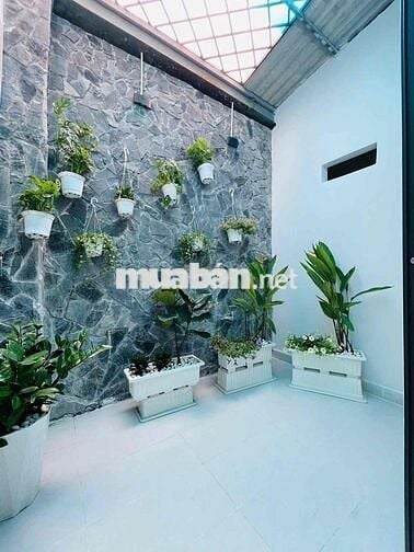 NHÀ ĐẸP MỚI – TRUNG  TÂM QUẬN 7 - Đi Bộ Đến Crescent Mall , Hồ Bá Nguy