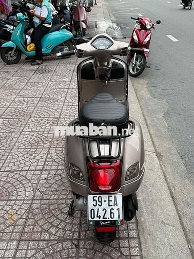 Piaggio Vespa GTS 150 TFT 2022 Nâu đồng đồ chơi