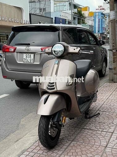 Piaggio Vespa GTS 150 TFT 2022 Nâu đồng đồ chơi