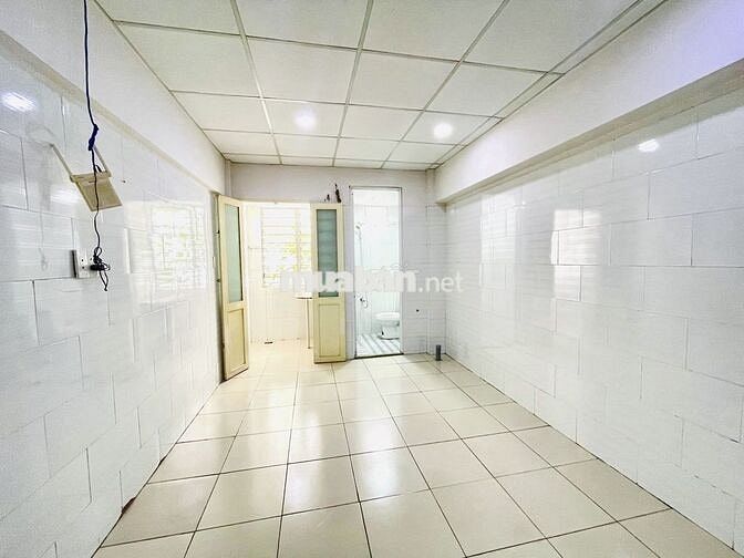 PHÒNG TÁCH BẾP SẠCH ĐẸP - AN NINH GẦN HUB