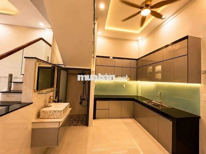 Bán nhà mặt tiền kinh doanh gần chợ phường Tân Phong, Biên Hòa 