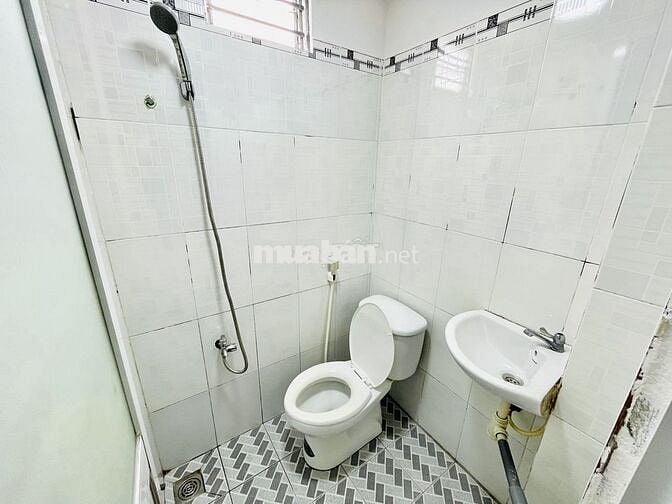 PHÒNG TÁCH BẾP SẠCH ĐẸP - AN NINH GẦN HUB