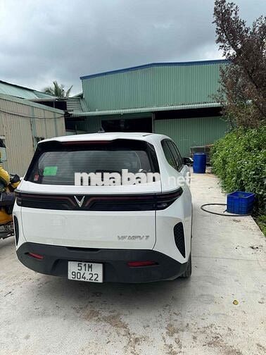 VinFast VF MPV 7 Trắng 5 ngàn km
