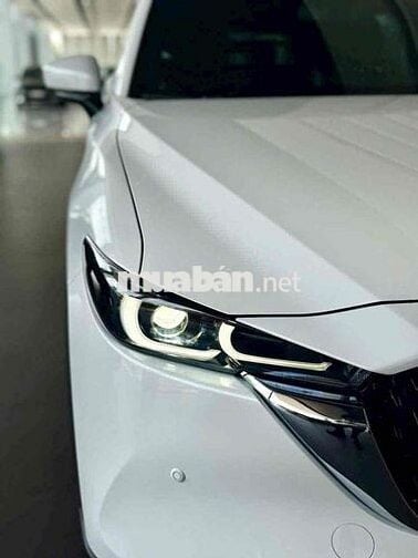 Mazda CX-8 Tặng Bảo hiểm vật chất, giảm giá sâu