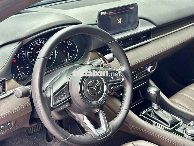 Mazda 6 Signature Premium 2022 Trắng | 64,000 Km