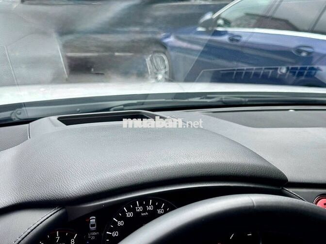 Mazda 6 Signature Premium 2022 Trắng | 64,000 Km