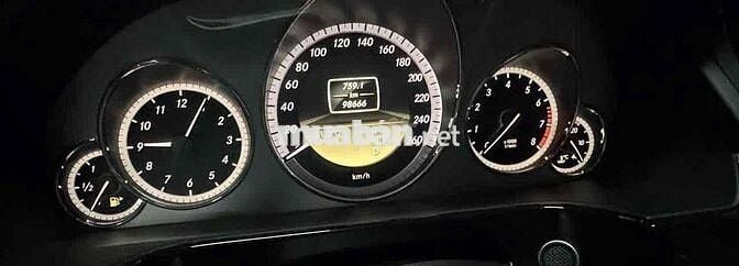 khong di can ban Mercedes-Benz E-Class Trắng 2012
