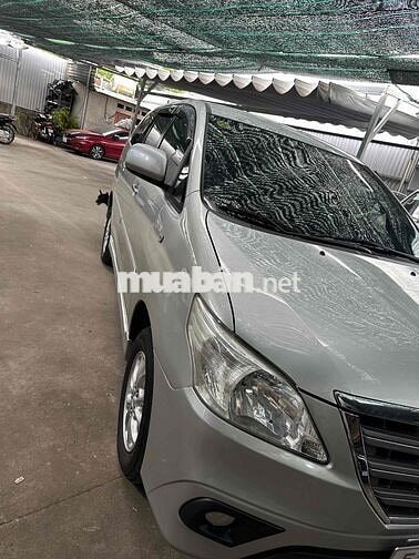 Toyota Innova AT 2014 Bạc Tự động 8 chỗ gốc xài Go