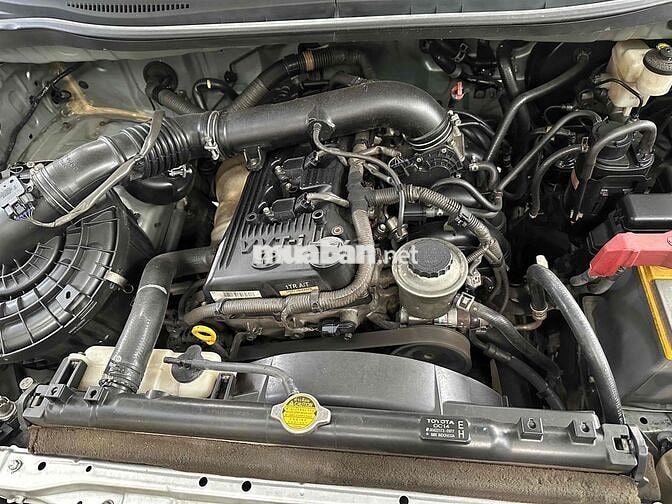 Toyota Innova AT 2014 Bạc Tự động 8 chỗ gốc xài Go