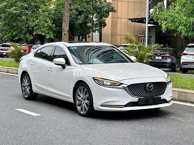 Mazda 6 Signature Premium 2022 Trắng | 64,000 Km